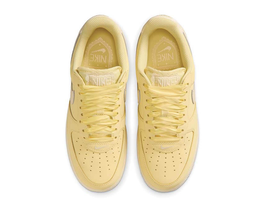 Nike Air Force 1 Retro Premium W "Soft Yellow" Sneakers