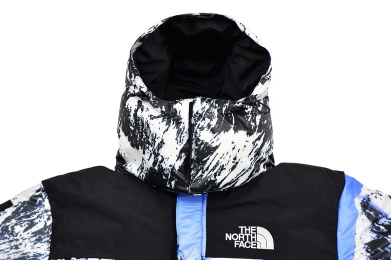 The North Face Puffer Jacket for Everyday City Comfort