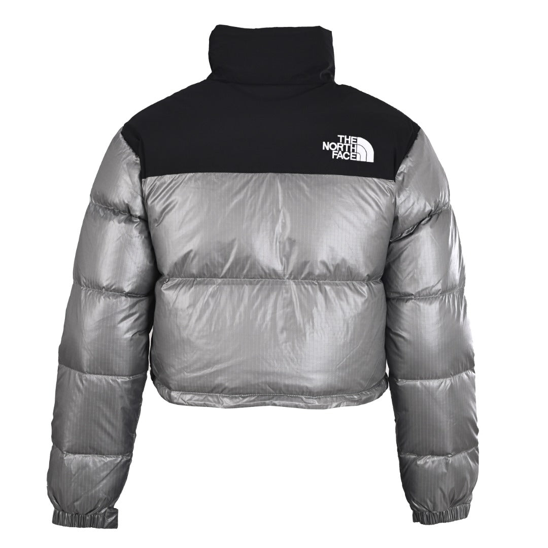 The North Face Puffer Jacket for Frosty Mornings