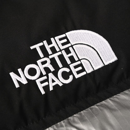 The North Face Puffer Jacket for Frosty Mornings