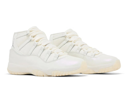 Wmns Jordan 11 Retro 'Pearl / Grand Finale'