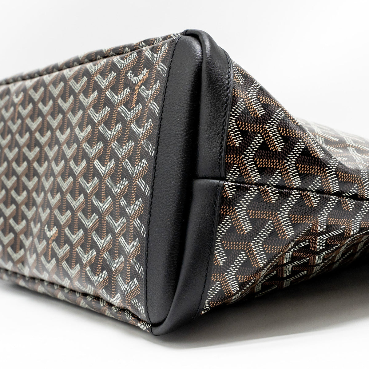 Goyard Artois MM Handbag – Black Goyardine Canvas & Calfskin, Silver Hardware