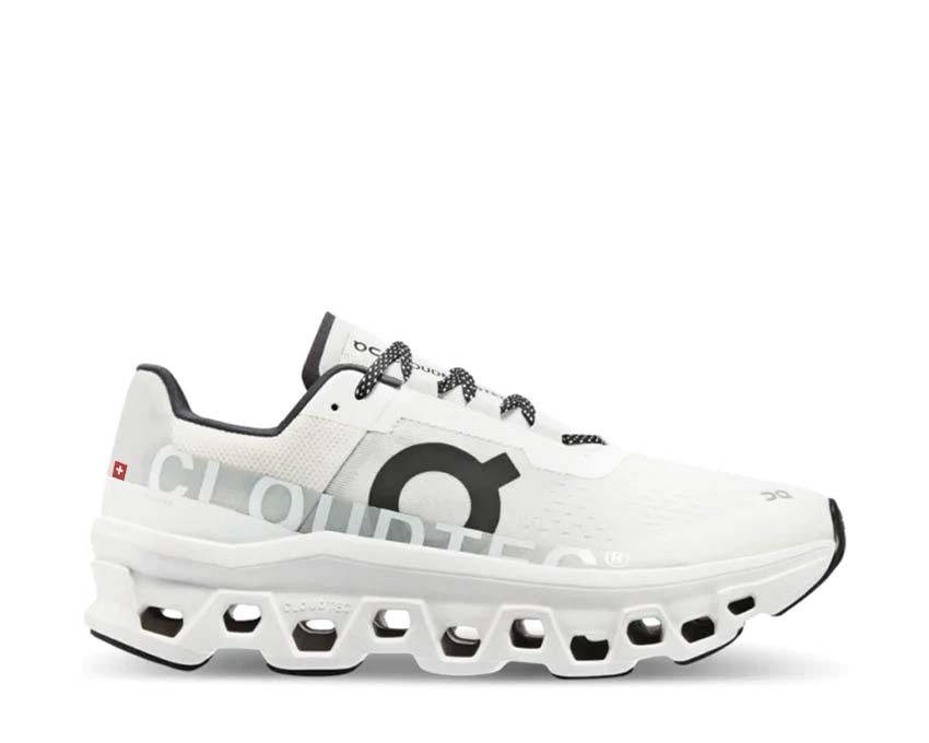 On Cloudmonster W "All White"