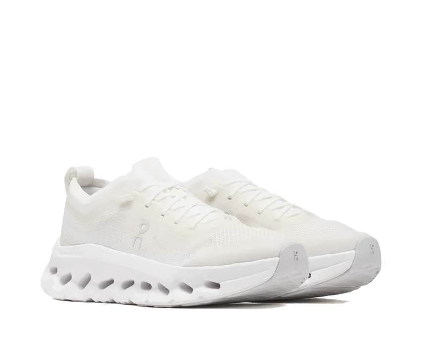 On Cloudtilt Moon W Women's Sneakers – White/Frost