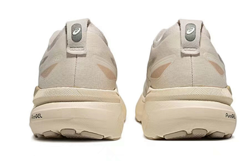 ASICS Sneakers - Cream / Beige Tonal Design
