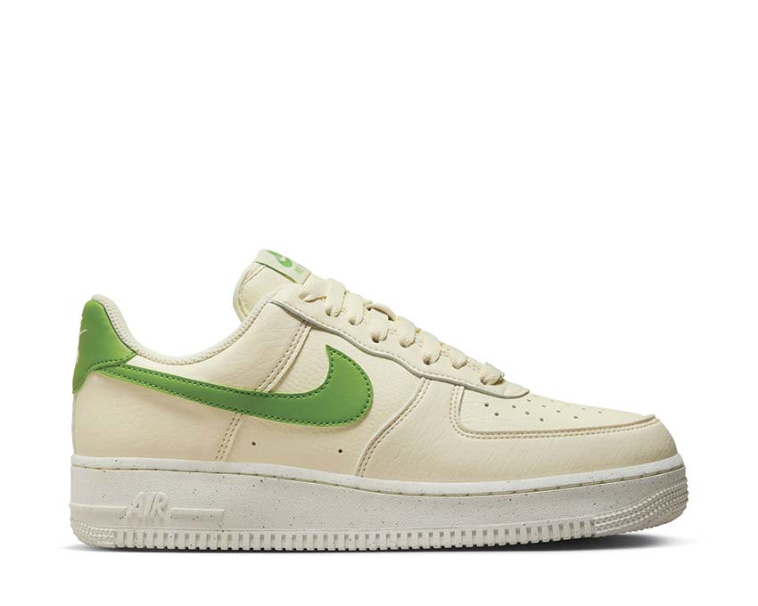 Nike Air Force 1 '07 SE Sneakers "Coconut Milk / Chlorophyll"