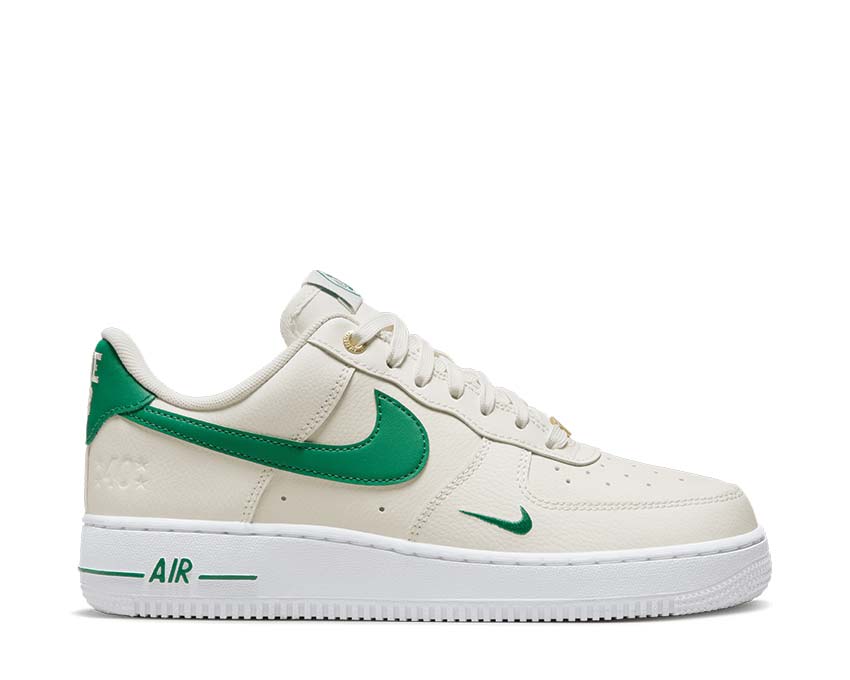 Nike Air Force 1 '07 SE Women's Sneakers "Sail / Malachite"